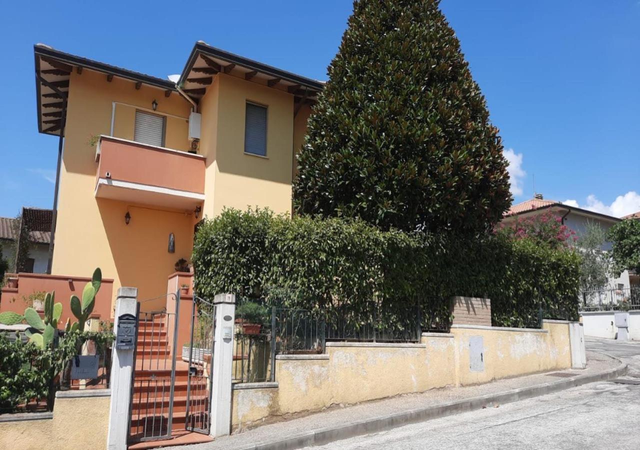 Apartamento Locazione Turistica Di Pucci Lidia Asís Exterior foto