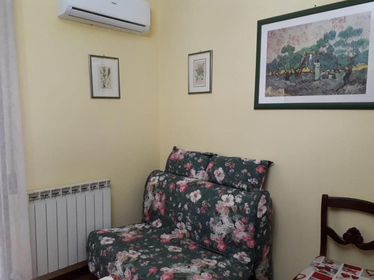 Apartamento Locazione Turistica Di Pucci Lidia Asís Exterior foto